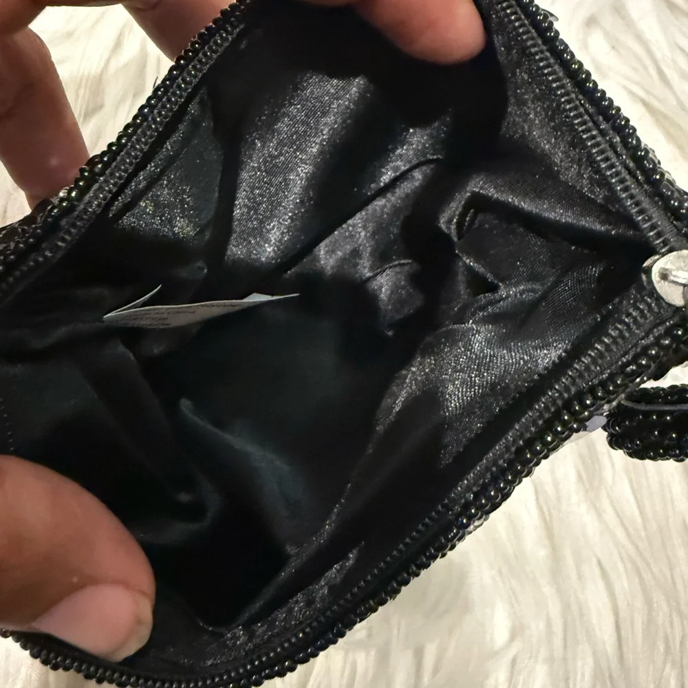 NWOT Sequin Wristlet‎